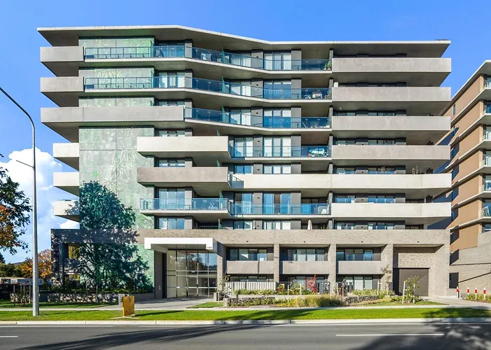 Mulberry 2Br-2Ba Rooftop Pool, Bbq, Wifi & Netflix - Central Location